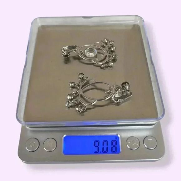 (2/$20) Vintage Celebrity Dangling Rhinestone Earrings - Picture 7 of 7